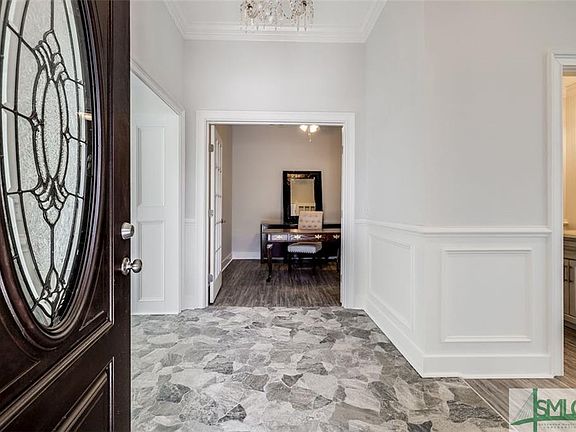 2nd image of 778 E Park Ave