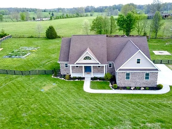 4th image of 104 Wellington Ln
