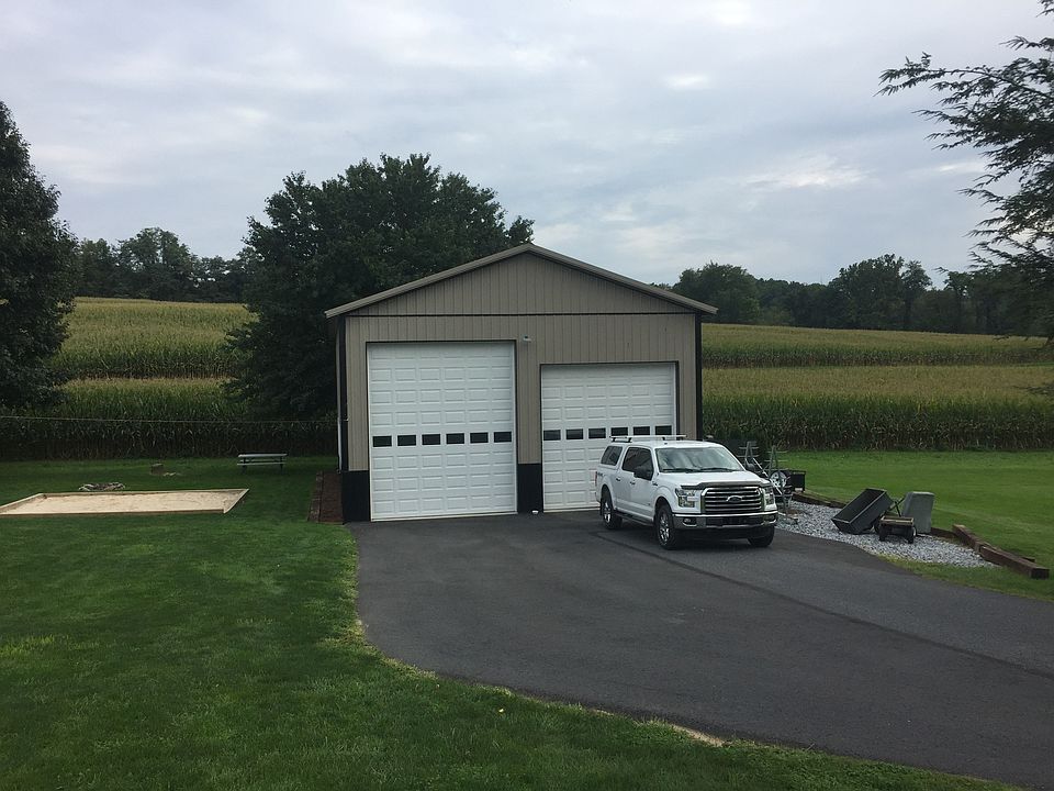 2nd image of 366 Sawmill Rd