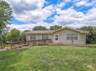 1800 S Harding St, Oak Grove, MO 64075