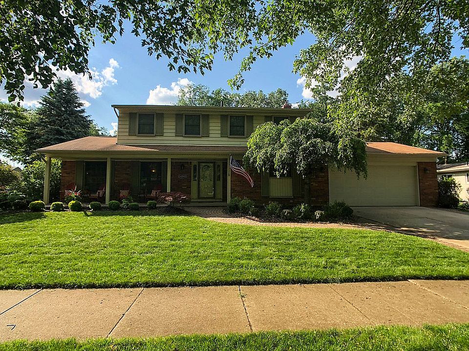 1st image of 6293 Walker Dr