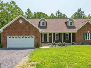 14300 Kings Hwy, Montross, VA 22520
