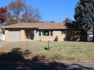 421 NE 12th St, Abilene, KS 67410