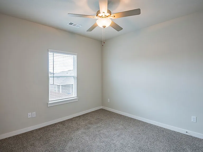 644 Wheatfield Dr — Photo 20