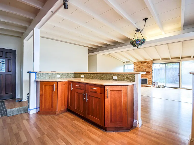 3502 Gibson Ave — Photo 4