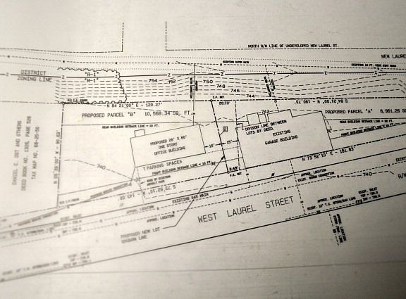3rd image of 1262 Laurel Blvd