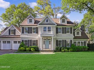 49 Willow Rd, Riverside, CT 06878