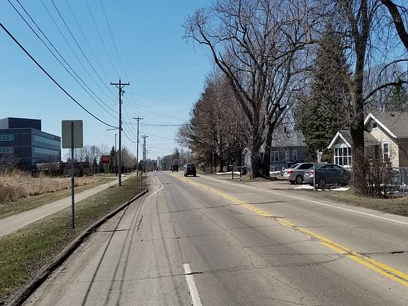5th image of 2351 Minnehaha Ave E
