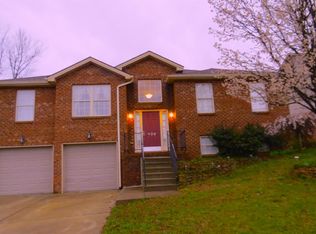 132 Augusta Dr, Mount Sterling, KY 40353