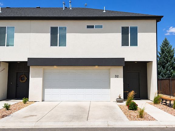 2nd image of 2875 Cody Dr Unit 32
