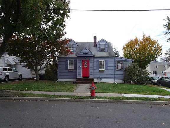 3rd image of 79 Katherine Ave