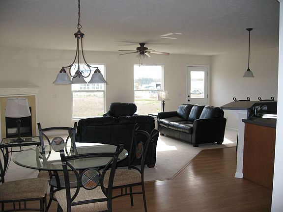 Dining Area/Living Rm