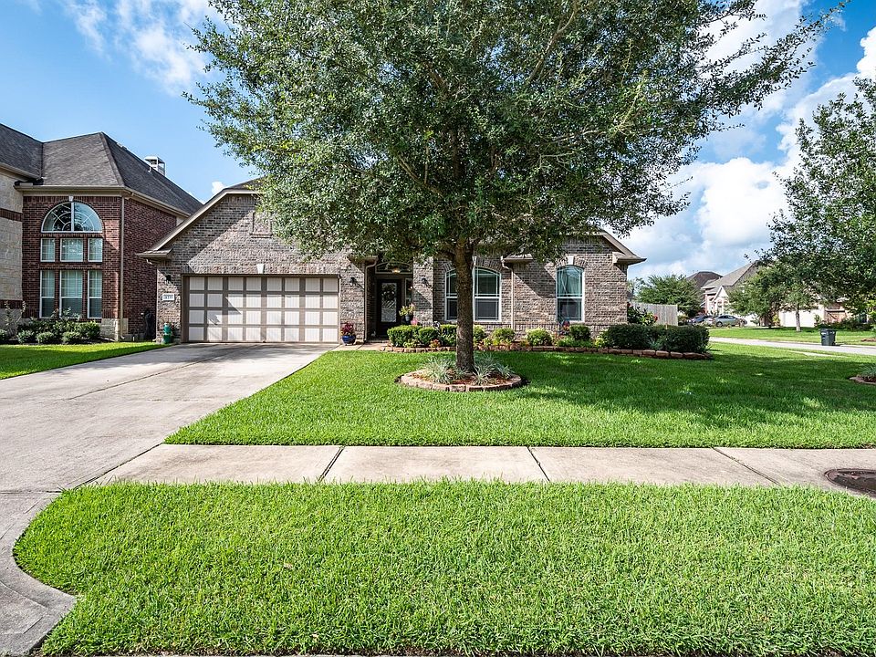 1st image of 1233 Chuck Dr