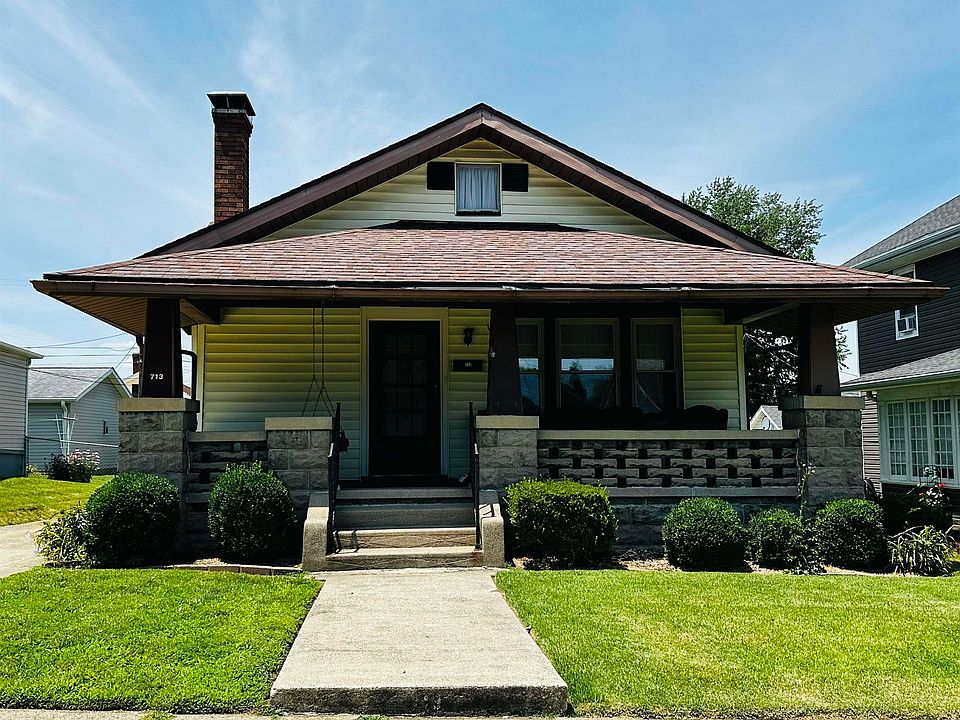 1st image of 713 SE 1st St