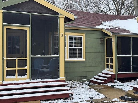 2nd image of 15657 Lakeshore Rd #3