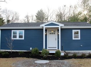 61 Chipaway Rd, East Freetown, MA 02717