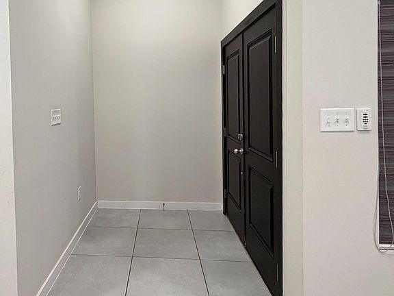 4th image of 1717 Fresnillo Dr