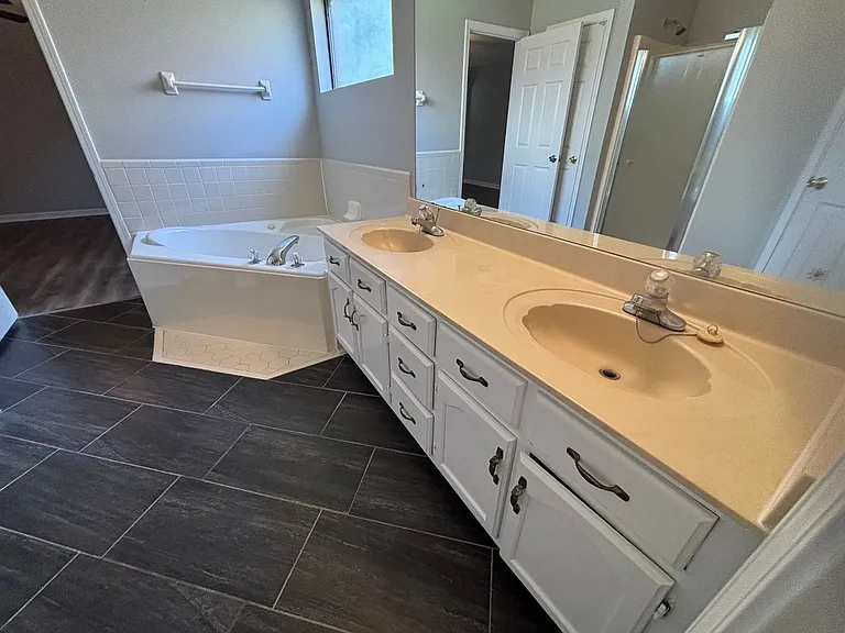 3015 Milkyway Dr — Photo 43