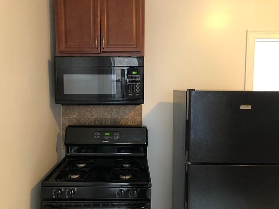 2nd image of 164 Clinton Ave #4Q
