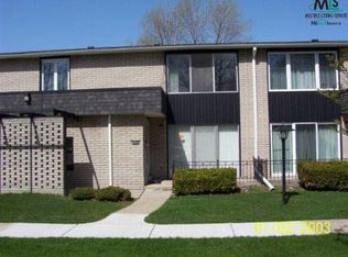 8335 Kennedy Cir, Warren, MI 48093