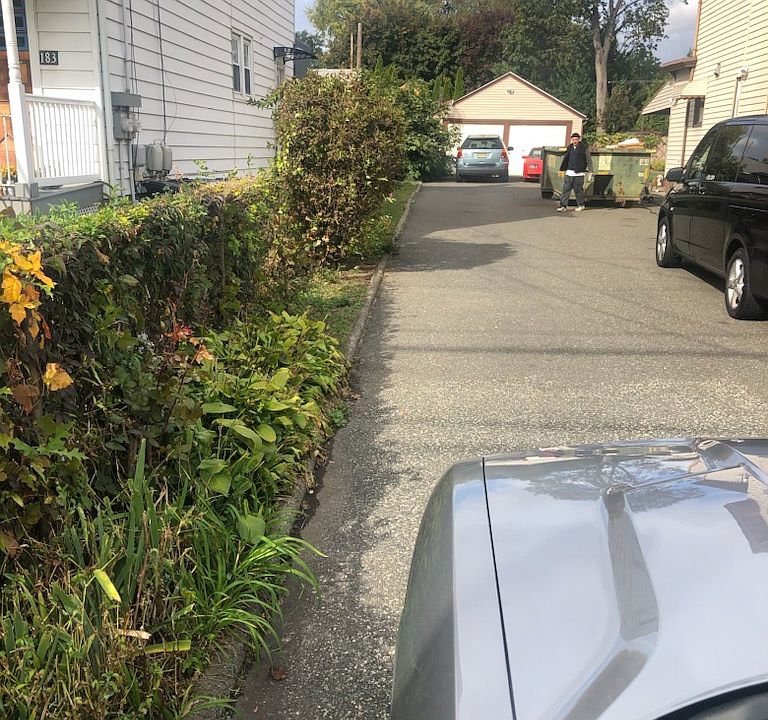 Drivway 1 car parking off street