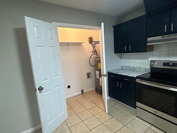 4th image of 133 Clint Dr Unit 11