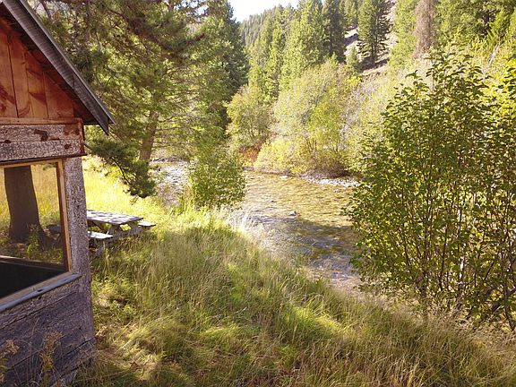 3rd image of 999 Warm Springs Rd