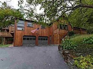 7 Providence Dr, West Sand Lake, NY 12196