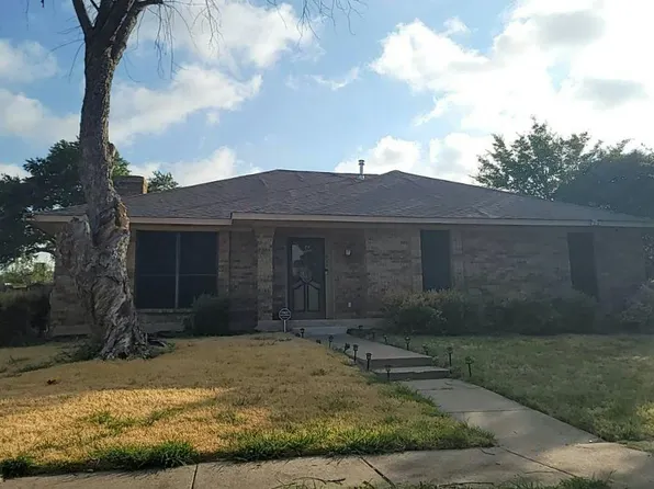837 Villa Ridge Dr, Garland, TX 75043