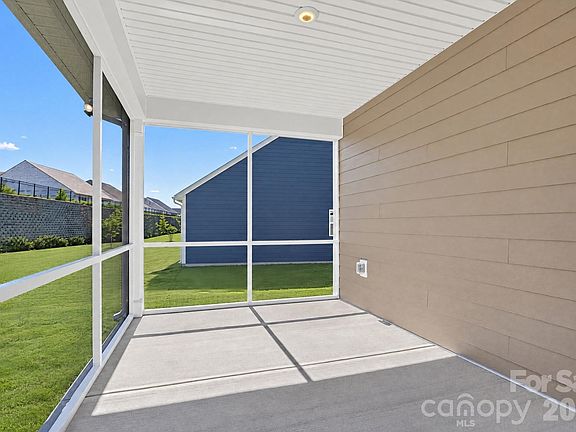 5th image of 5337 Redbud Rd #17