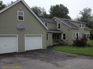 93 Paul St, Auburn, ME 04210