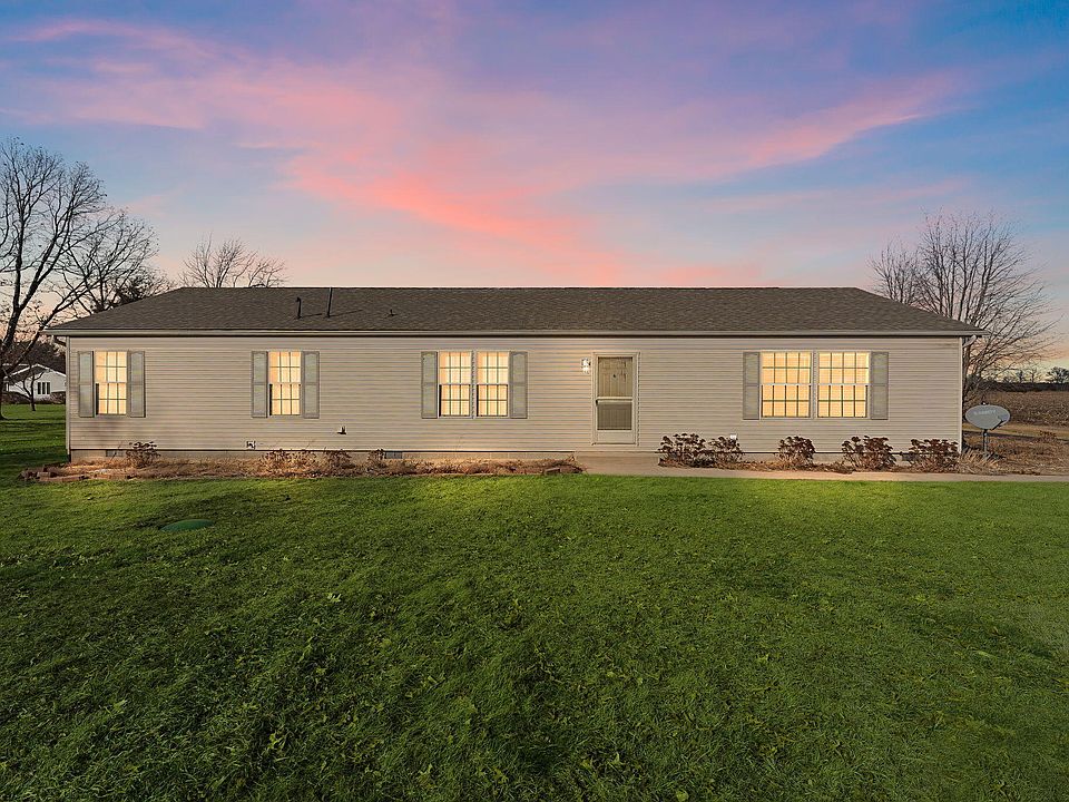 1st image of 4492 W 800 N