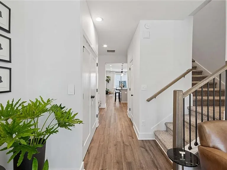 1350 May Ave #9 — Photo 24