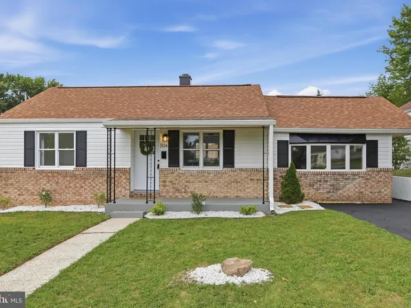 1124 Sunnyside Dr, Hagerstown, MD 21742