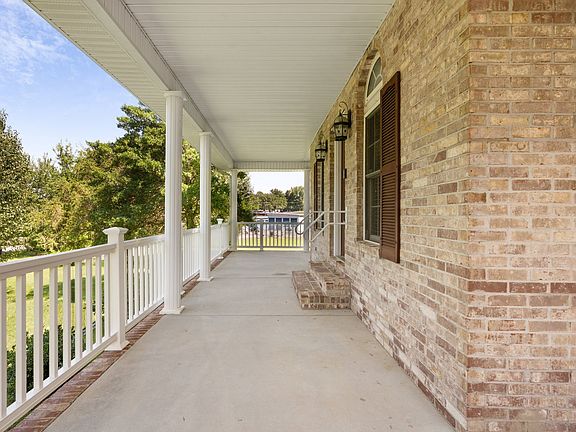 4th image of 87 Hillcrest Rd
