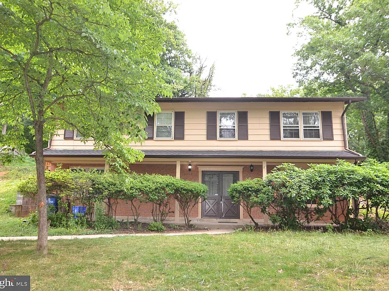 14011 Eagle Ct — Photo 2