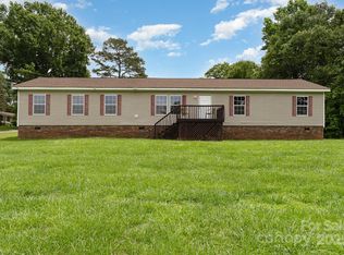 828 Carver St #17-19, Shelby, NC 28152