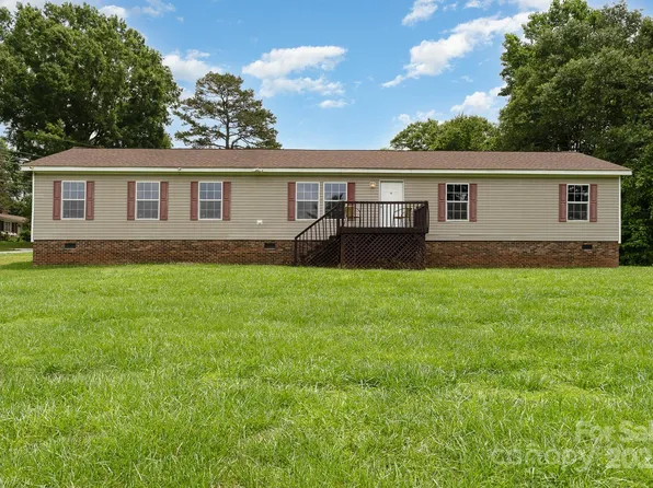 828 Carver St #17-19, Shelby, NC 28152