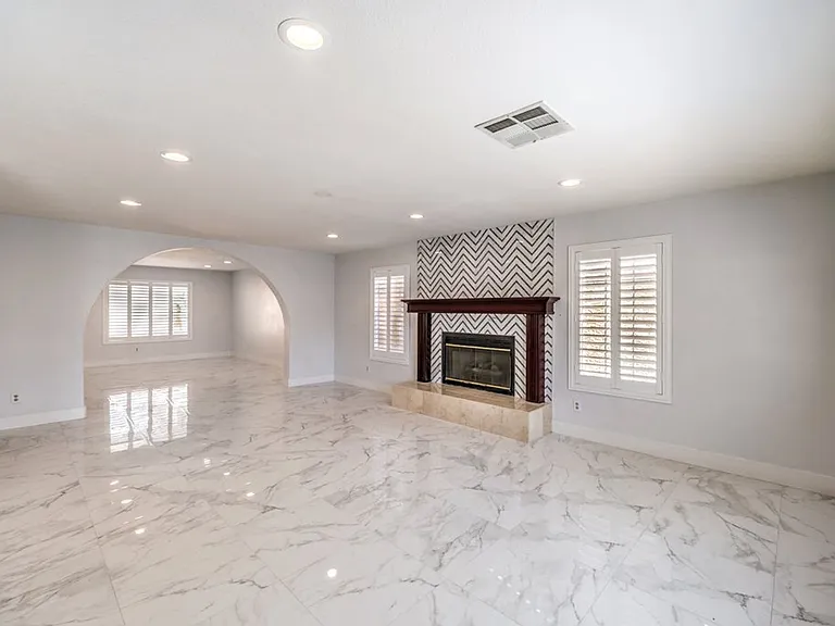3743 Lone Mesa Dr — Photo 5