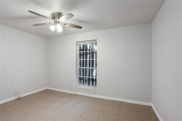 4745 Francis Dr — Photo 7