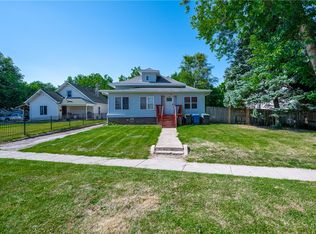 1632 Dean Ave, Des Moines, IA 50316