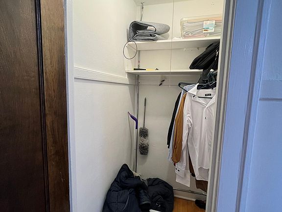 5th image of 4220-4216 N Clark St #11
