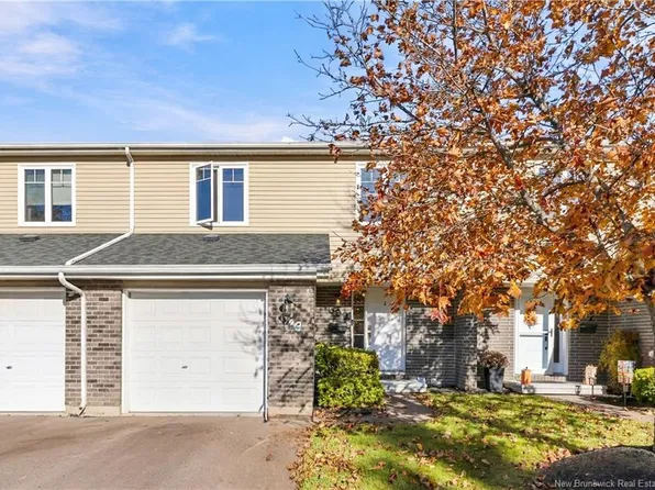 699 Laurier St, Dieppe, NB E1A 1Z3