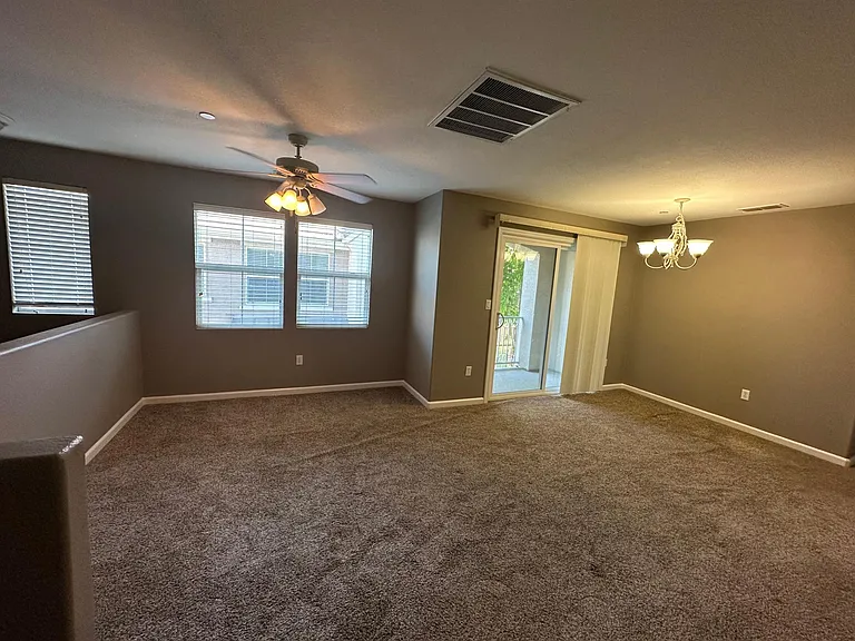 1502 Esplanade Cir — Photo 8