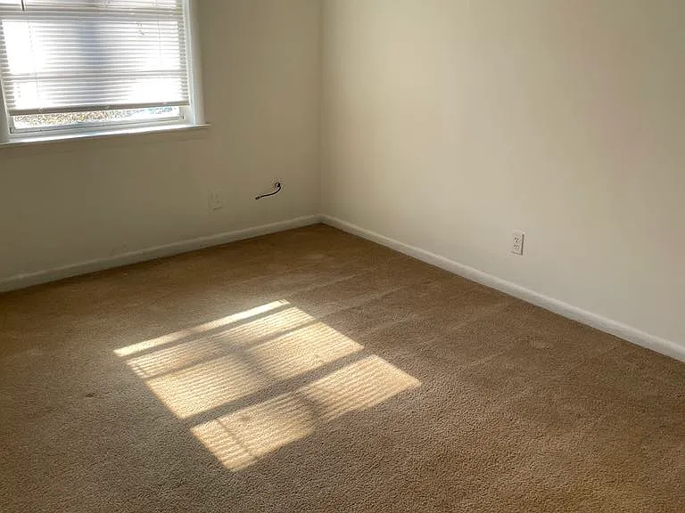 3829 Oakcrest St — Photo 10