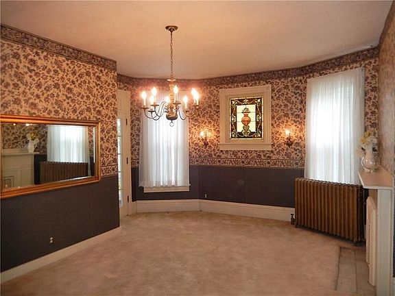 5th image of 315 N Maple Ave
