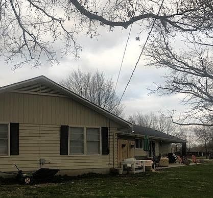 4th image of 319 Hillside Dr