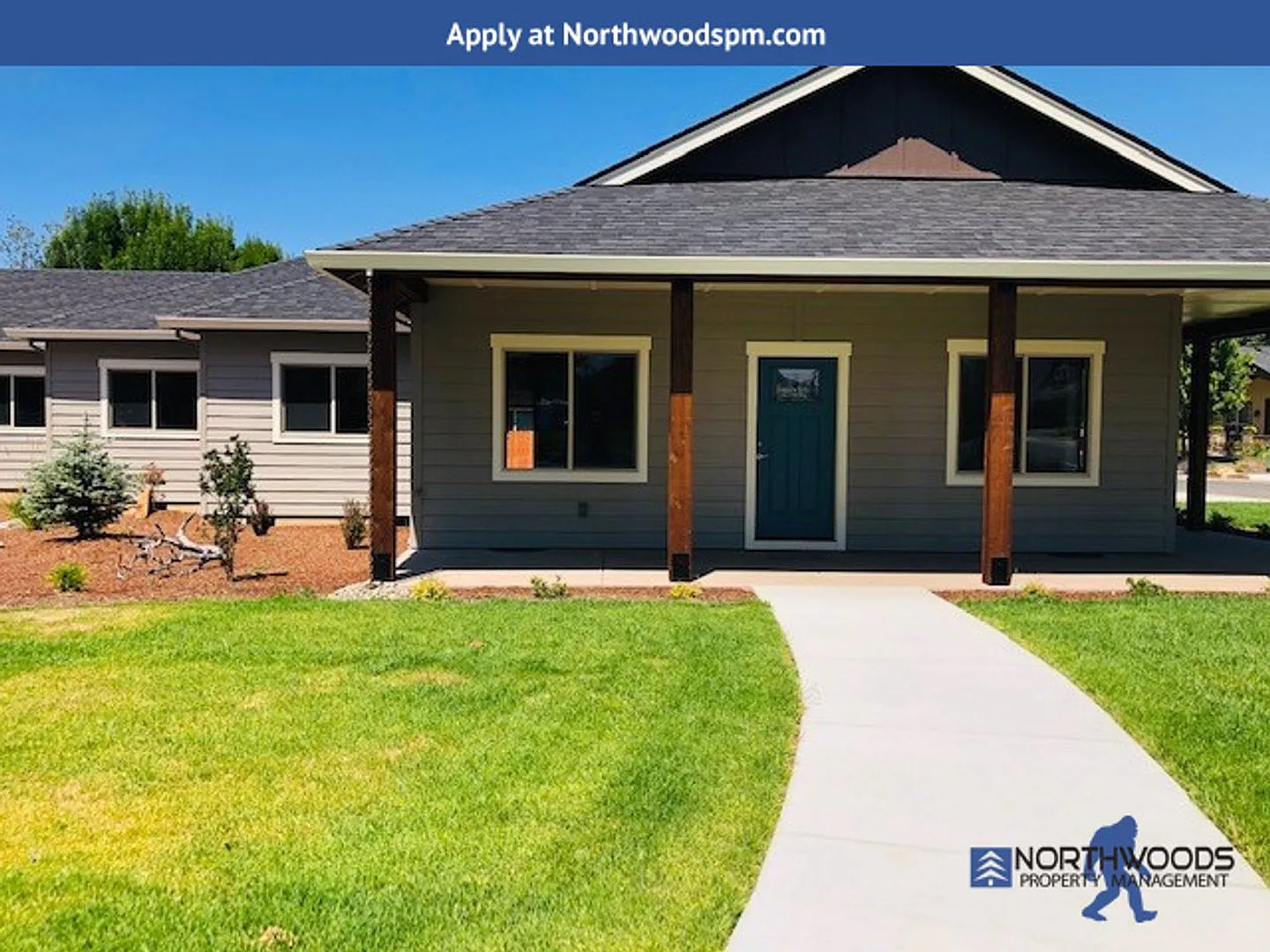 Newer Home Built 2020~ Walking distance to Eagle Point Golf Course! — Photo 2