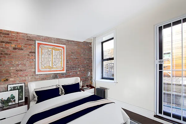 Rented by R New York | media 25