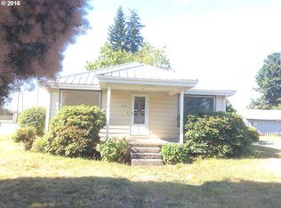 624 E Main St, Molalla, OR 97038